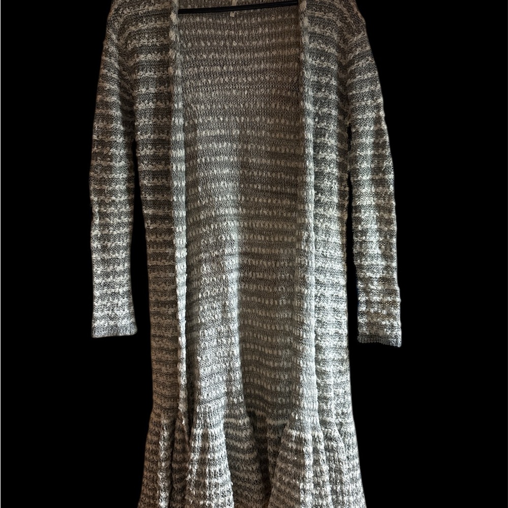 🐶❄️Free People Gray and White Striped Cardigan